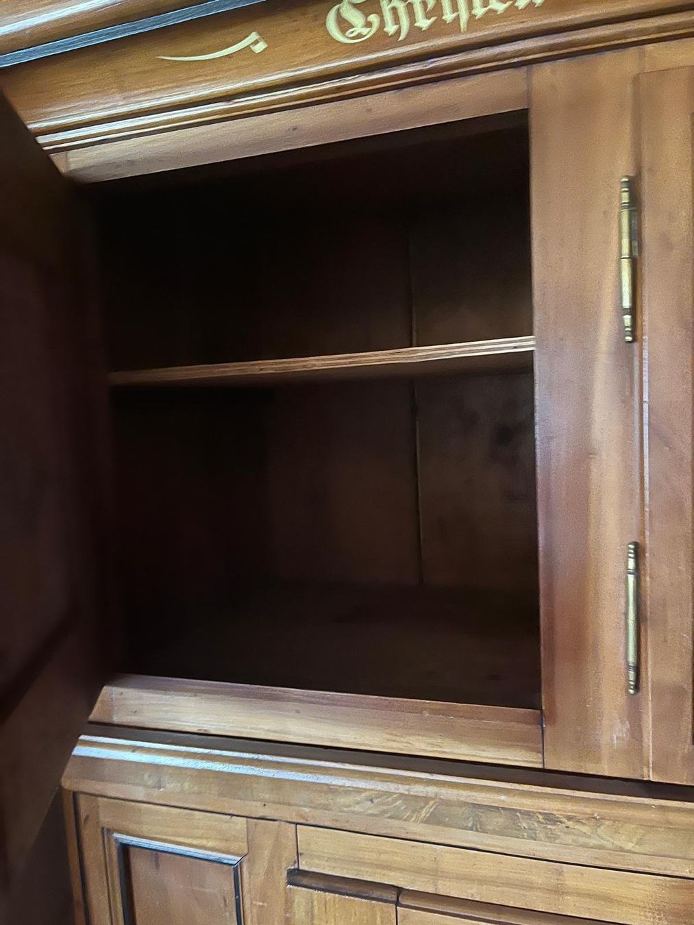 Armoires: Schweizer Buffetschrank aus Bauernhaus – D'occasion à Hägendorf par phi_6sbl 4