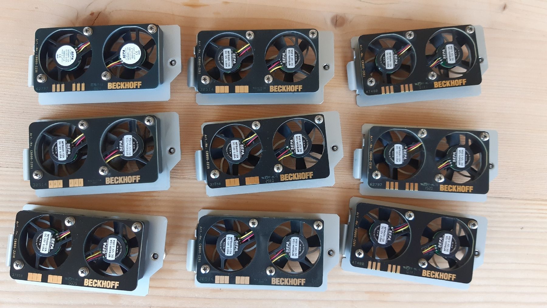 Beckhoff Componenti elettronici: Beckhoff Lüftermodule, 9 Stk. – Usato da Oey venduto da Parkplatzbrocki