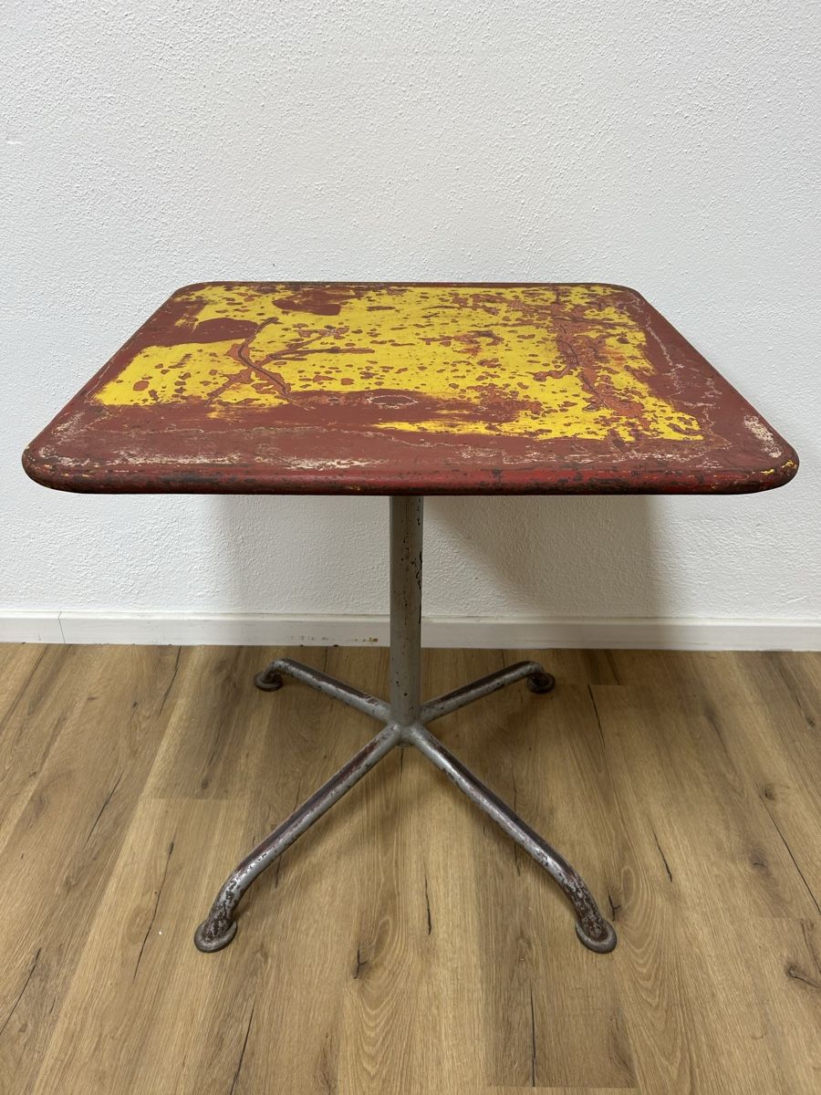Bigla Tische: Bigla Gartentisch (70x70cm) – Gebraucht aus Basel von MoebelSackmann 1