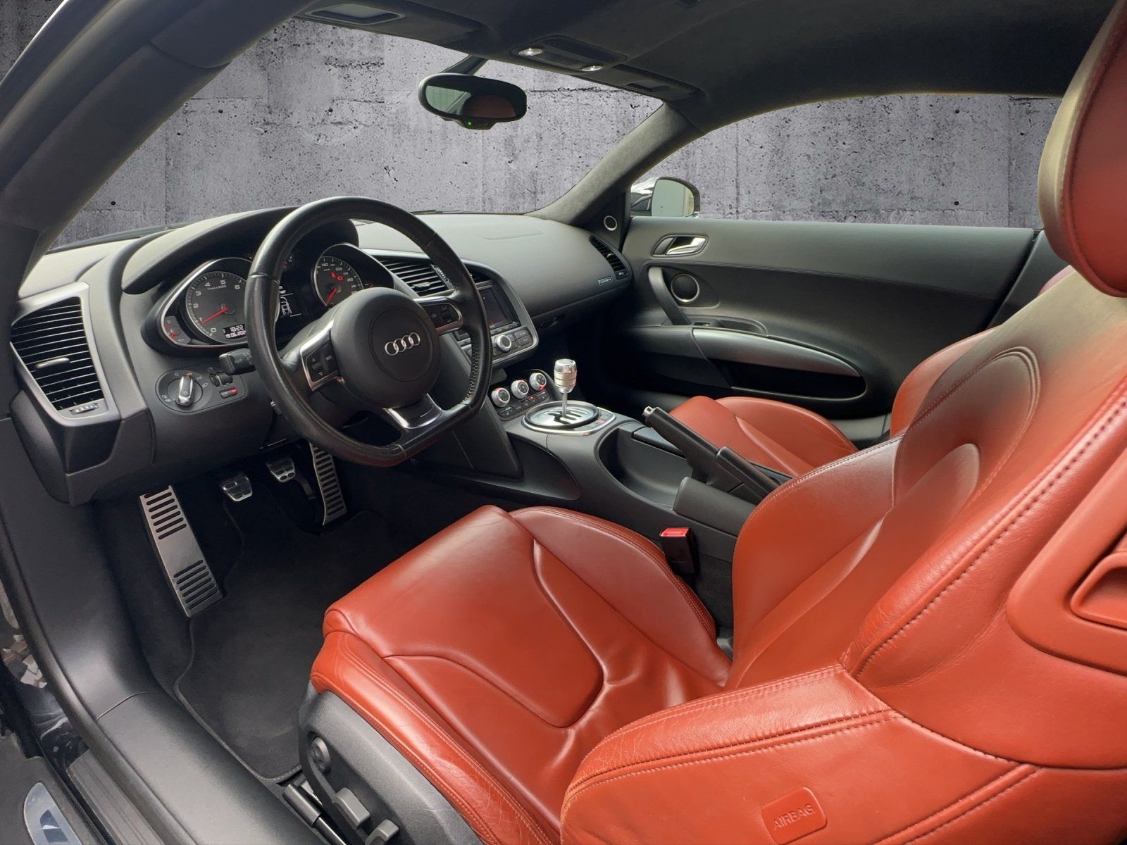 Audi Automobili: 2009 Audi R8 Coupé 4.2 Handschalter – Usato da Root venduto da Kevin_Leandro 5
