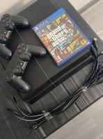Playstation 4 Konsole mit 2 Controller & GTA
