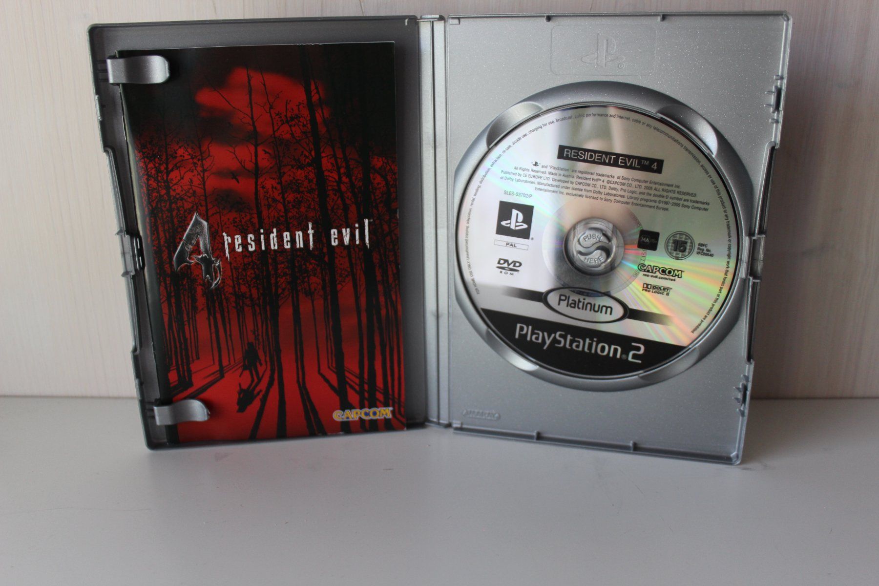Jeux: Resident Evil 4 Platinum - PS2 / PlayStation 2 – D'occasion à Ebertswil par Ricogoeritz 2