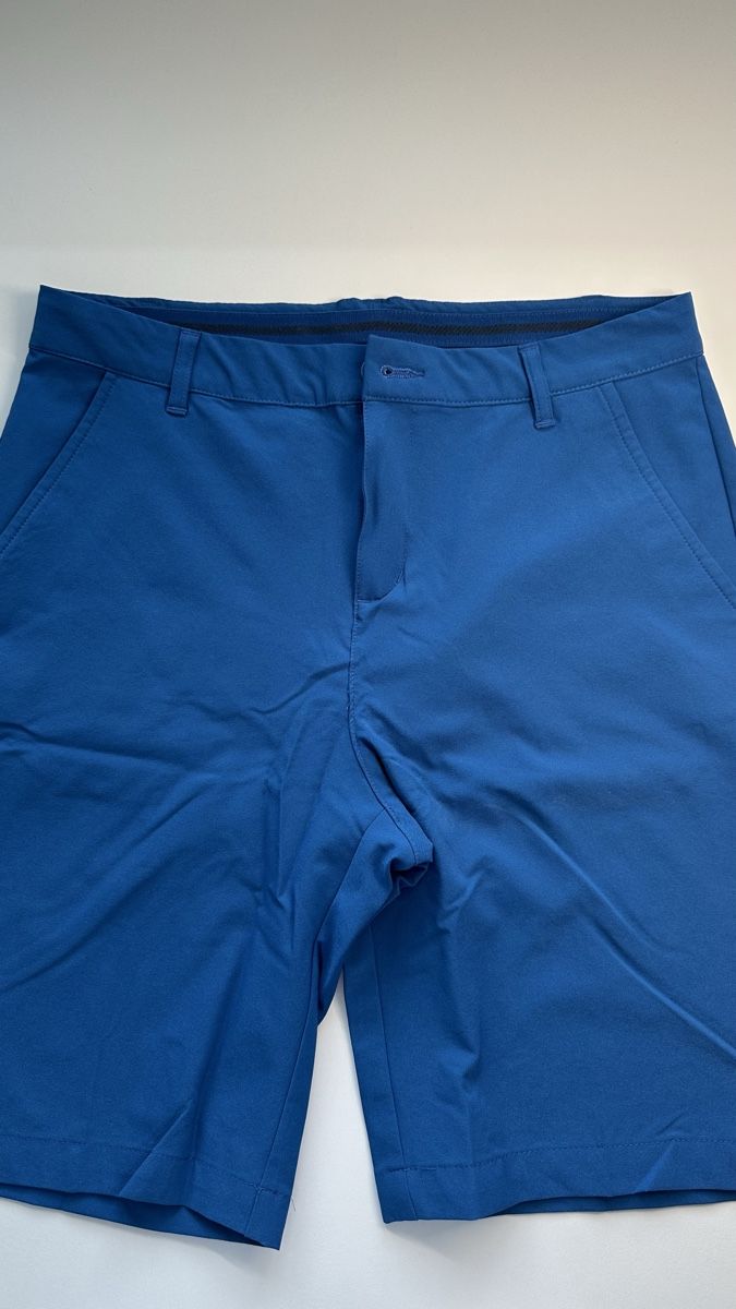 Adidas Pantaloni: Adidas Golf Sommer Shorts Gr. 164cm – Usato da Frenkendorf venduto da Maxi2019