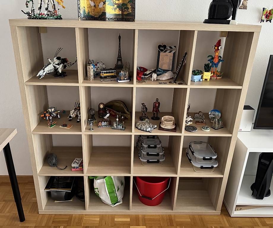 Regale: Regal, IKEA Kallax, 147x147 – Gebraucht aus Schaffhausen von T8Kit_Isey 1