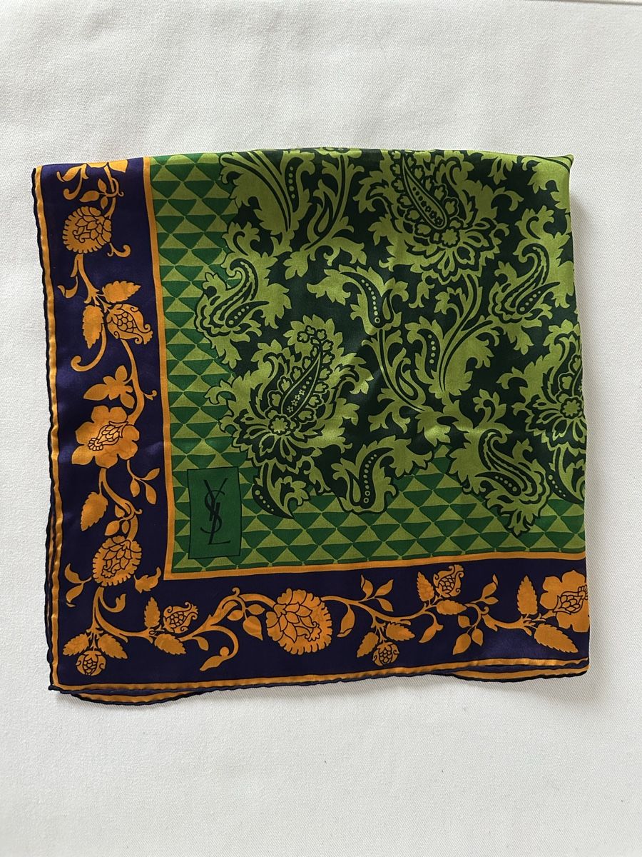 Saint Laurent Foulards, Tücher & Schals: Seidentuch YSL – Neu (gemäss Beschreibung) aus Zollikon von _M65_ 5