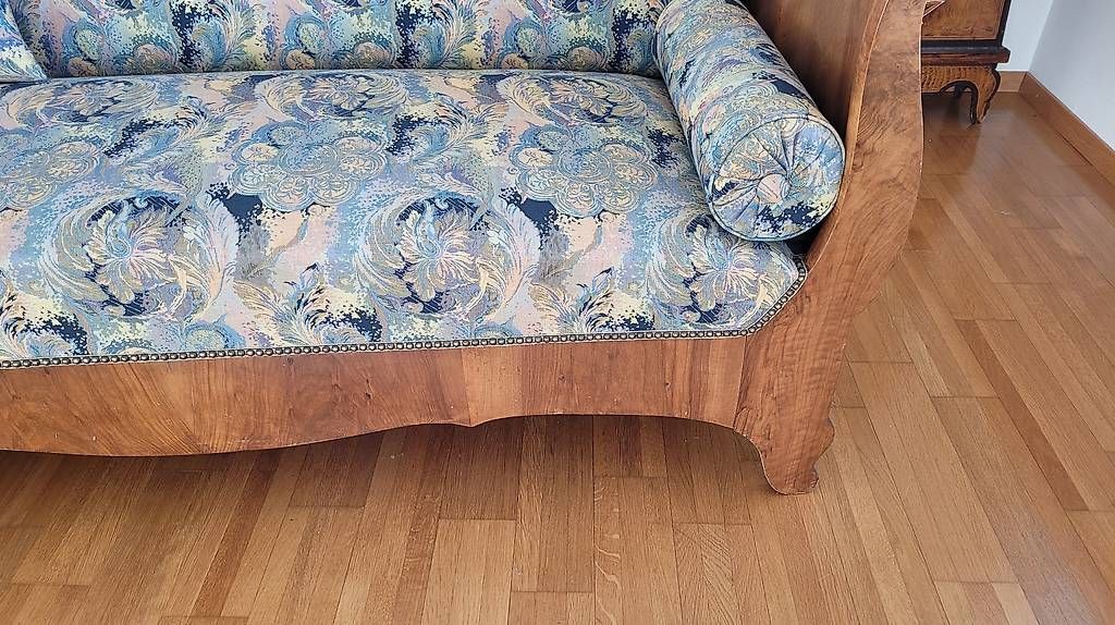 Divani: Sofa antik restauriert elegante Couch Klassiker Möbel – Usato da Zofingen venduto da Loop_ReSale 5