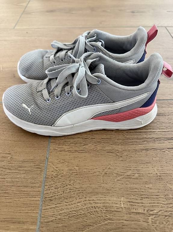 Chaussures femmes: Sneakers – D'occasion à Basel par Frani010 1