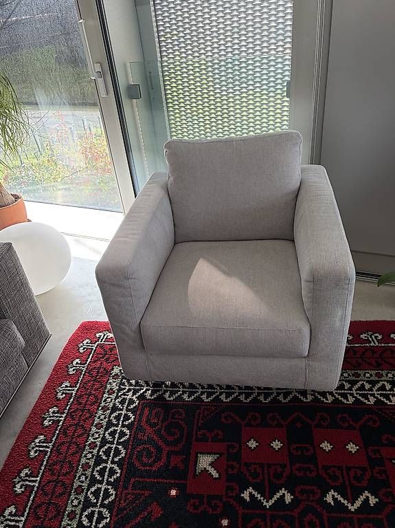 Poltrone: Poltroncina Poltrone e sofà – Usato da Novazzano venduto da car_z5h6