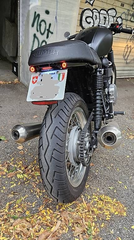 Triumph Strada: Triumph Thruxton 900i 2012 – Usato da Neuchâtel venduto da laurenthirsch 2