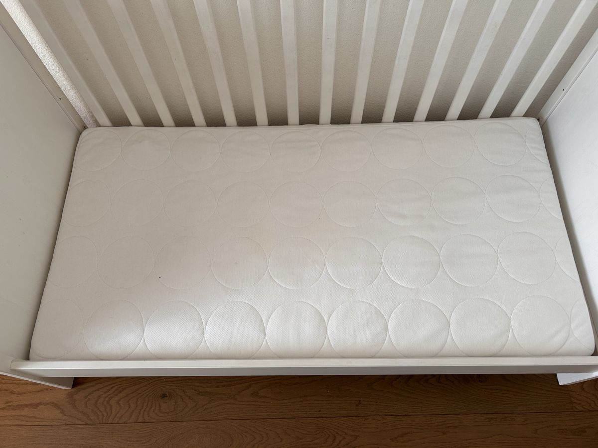 Ikea Letti: Babybett Ikea Sundvik – Usato da Neuwilen venduto da GionPaeder 4