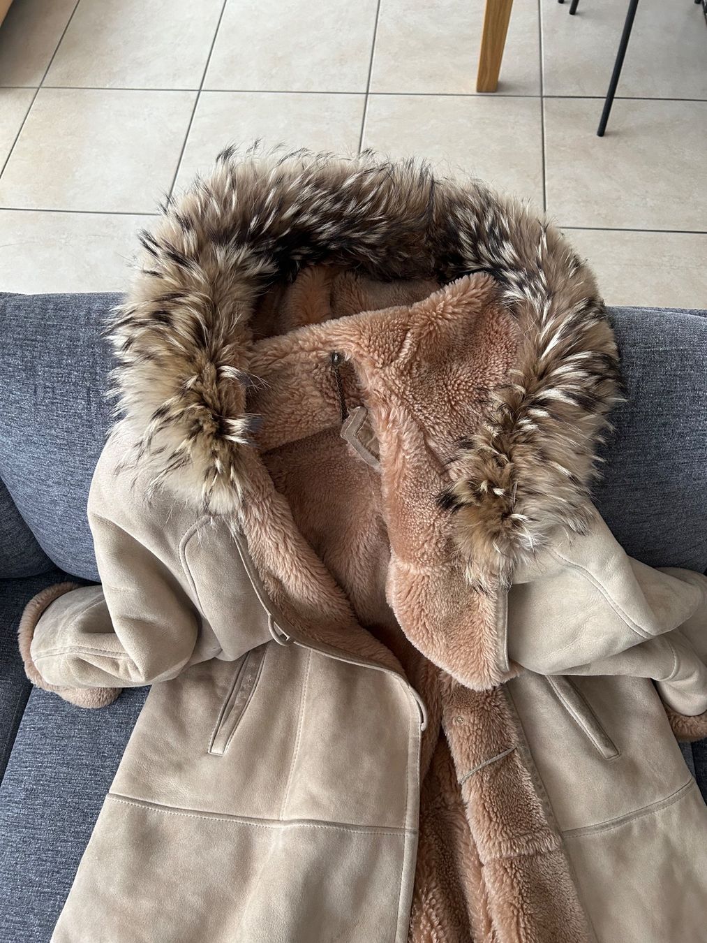 Mäntel: Manteau en peau lainée shearling – Gebraucht aus Fribourg von Vinhell 1