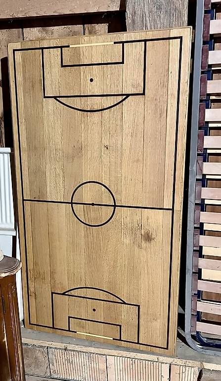 Tavoli: Table en bois - terrain de foot  – Usato da Font venduto da Etvous 2