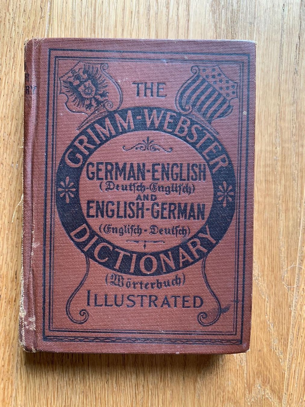 Bücher: Antiker Dictionary German-English – Gebraucht aus Grossdietwil von fab_8bdy