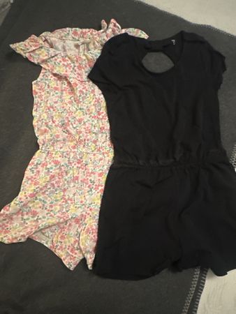 Sommer Set: 2 süsse Jumpsuits, Gr. 140, Top Zustand!