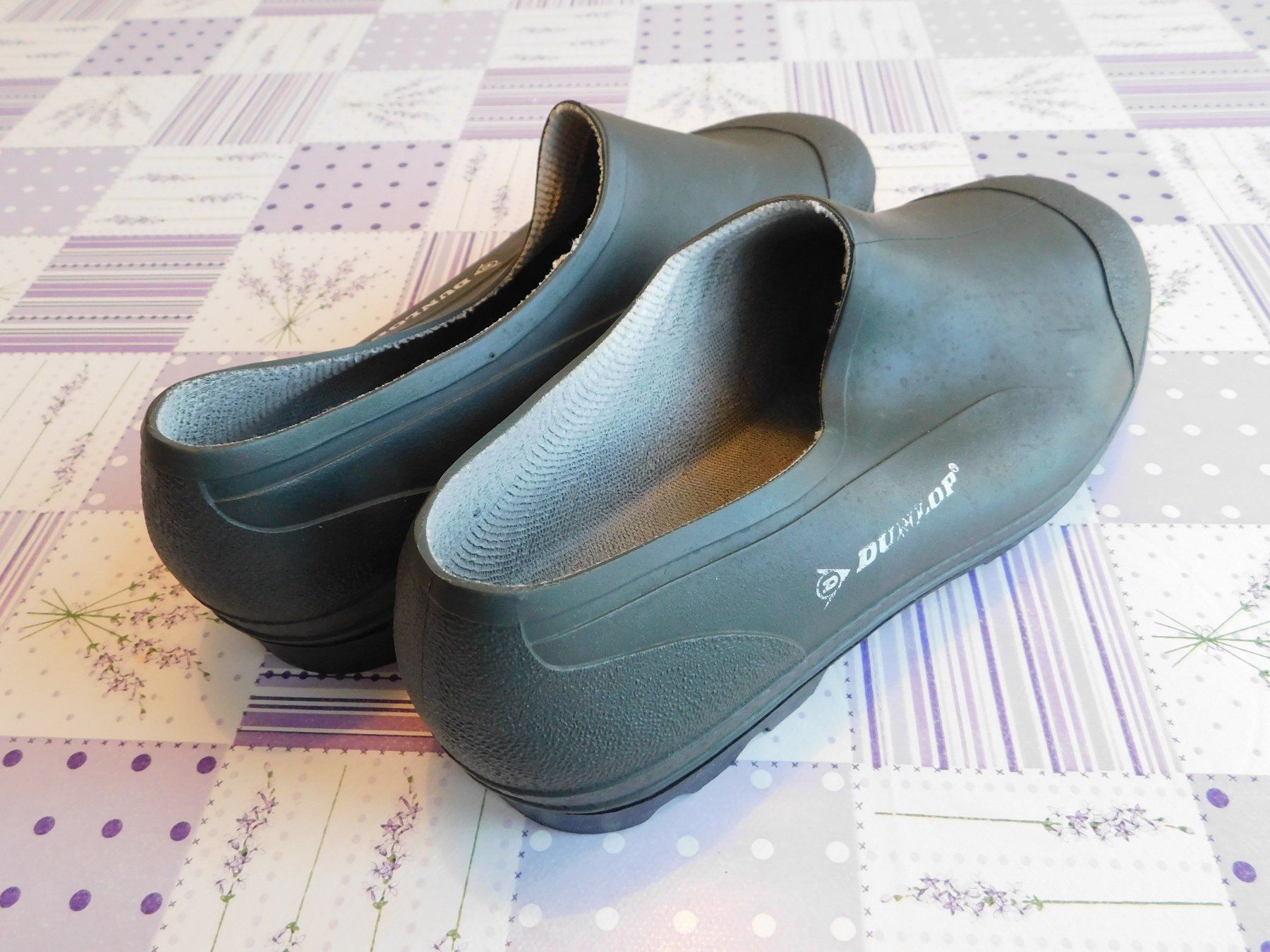 Herrenschuhe: Dunlop Gartenclocs Grösse 44 – Gebraucht aus Strengelbach von Wedi73 1