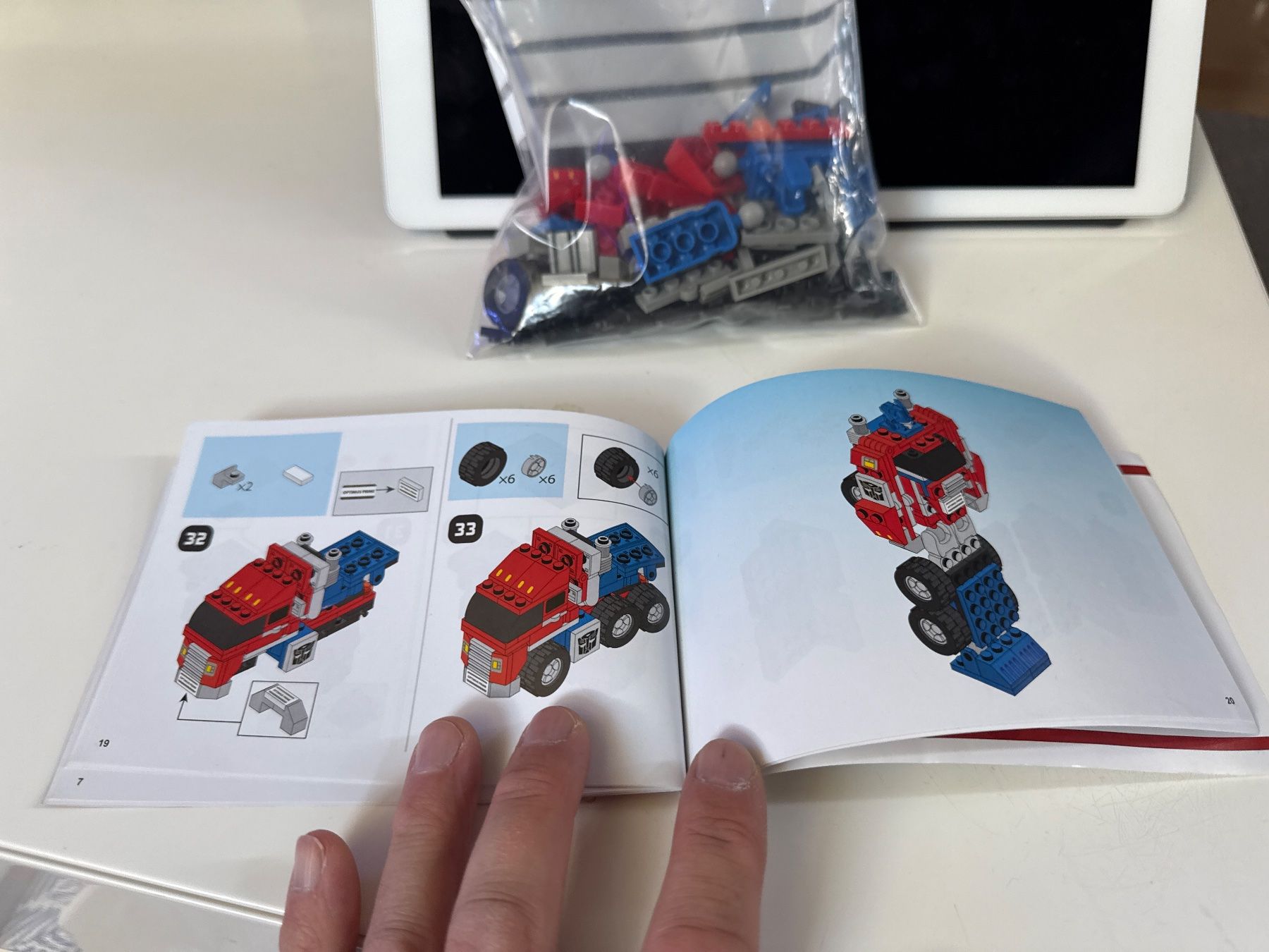 Hasbro Kit di costruzioni: KRE-O Transformers Optimus Prime Hasbro – Usato da Allschwil venduto da meeresperle 4