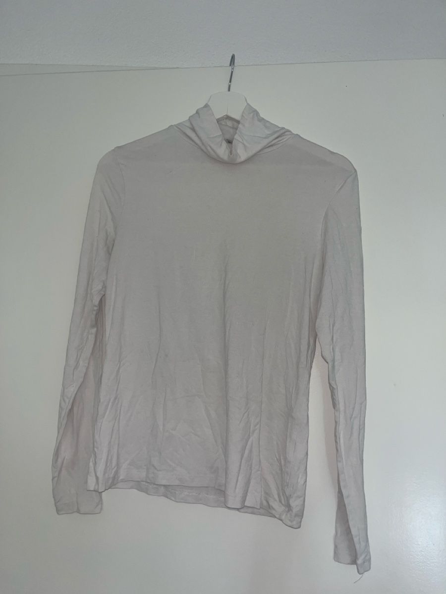 Asos Pulls & Sweat-shirts: Rollkragen Pulli Weiss Grösse 40 – D'occasion à Zürich par ant_pql9