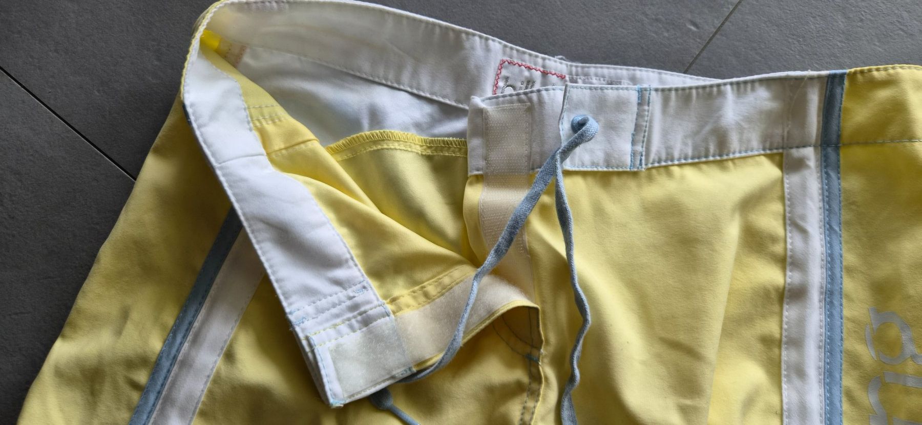 Billabong Pantalons: Short de surf Bilabong, taille 3 – D'occasion à vufflens la ville par Veuveclicquot 5