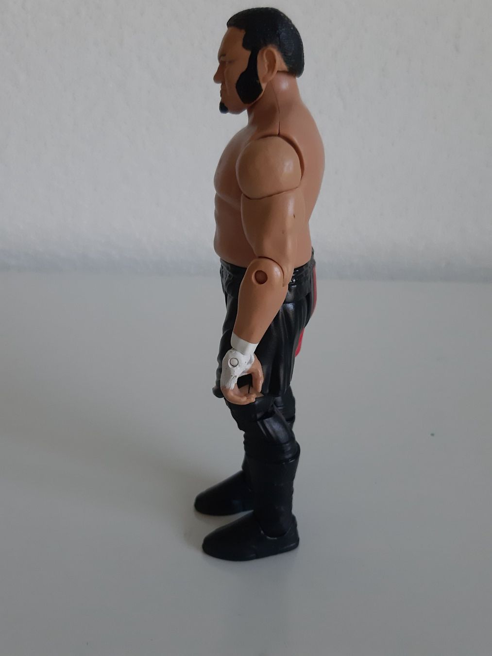 WWE Statuette: WWE Wrestling Basic Series 92 Samoa Joe Action Figure – Usato da Buchs SG venduto da Bray_Law 1