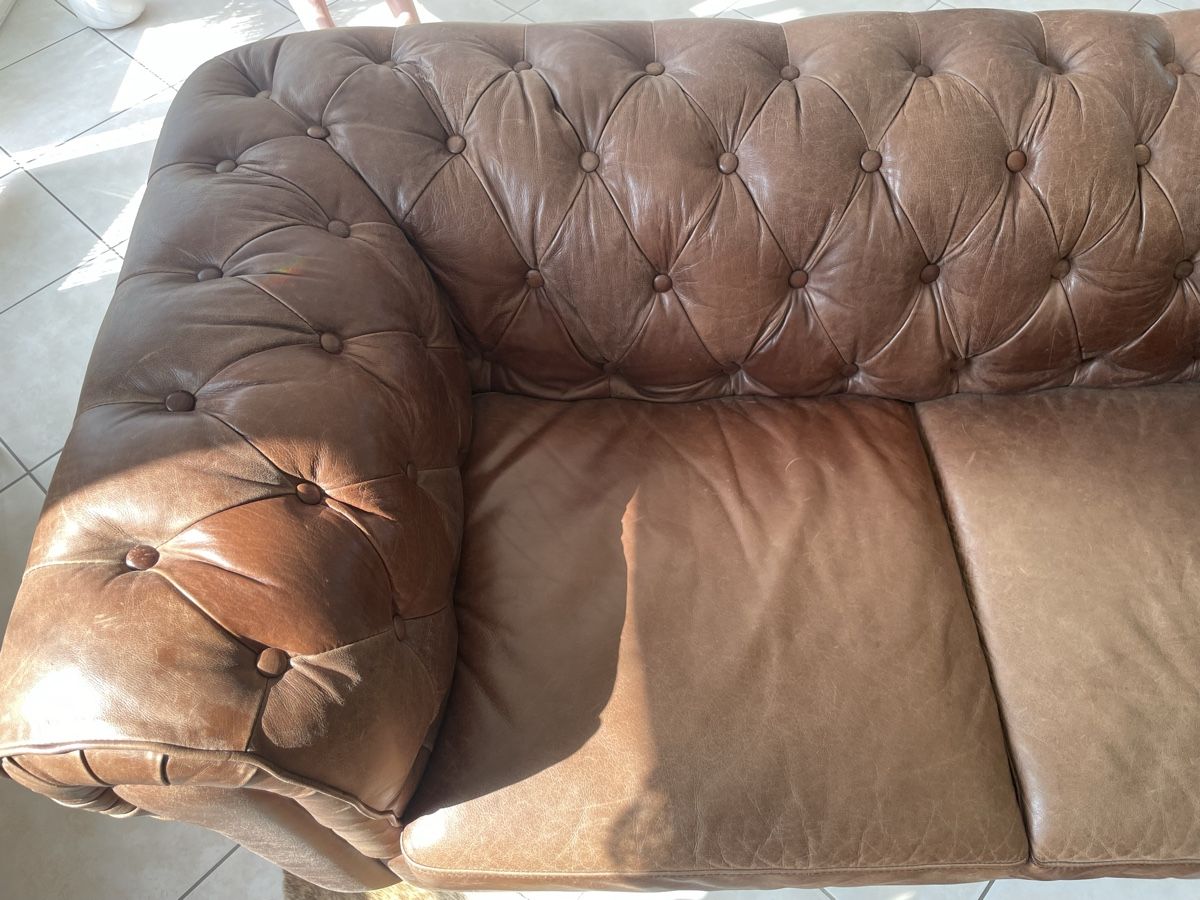Chesterfield Sofas: Chesterfield Sofa braun. Echtleder. – D'occasion à Spiez par bap75 5