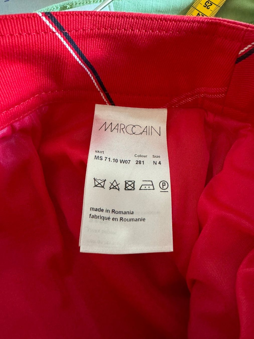 Marc Cain Gonne: Marc Cain Rock Grösse N4 rot kariert, gefüttert – Usato da Burgdorf venduto da Bizeli 2