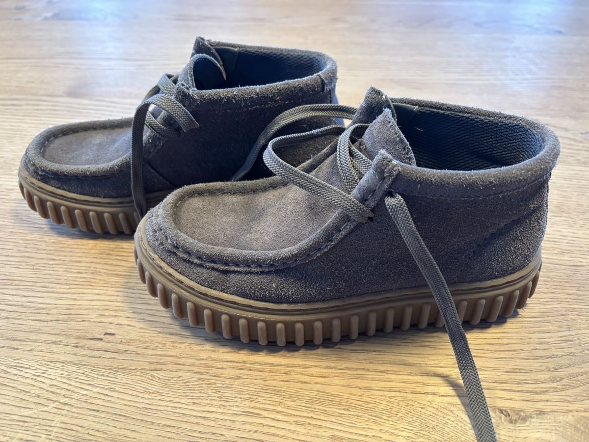 Clarks Scarpe per ragazzi: Clarks Kinderschuhe, Grösse 33, Herbst/Winter Saison – Usato da Teufen AR venduto da Alex2380 5