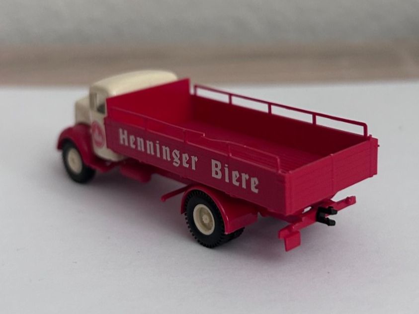 Brekina Modellini d'auto: Brekina LKW Henninger Bier – Usato da Goldach venduto da Manyro55 3
