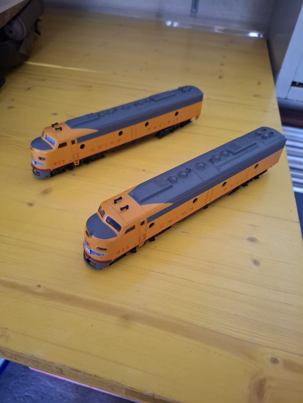 Rivarossi Modellini di ferrovie: Modelleisenbahn Loks Union Pacific 2er Set gebraucht – Usato da St.Gallen venduto da bpeter01 1
