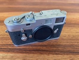 Leica M2