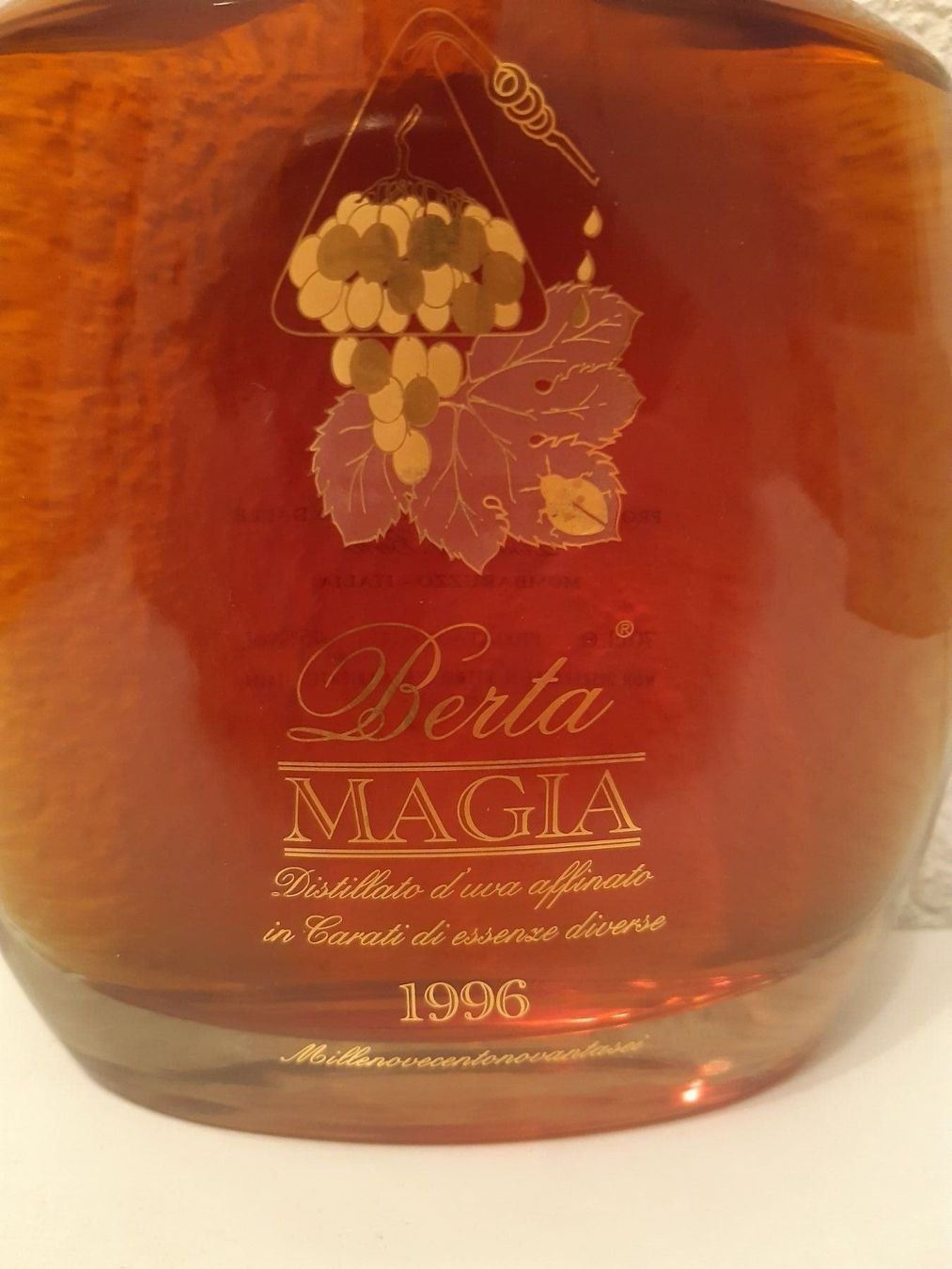 Berta Spirituosen: Berta Maggia Grappa 1996 45% inkl OHK – Neu und originalverpackt aus Elsau von Rumsammler 3