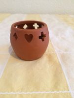 Teelicht aus Ton, DM 4.5 cm, H: 5 cm