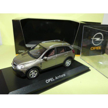 Opel Modellini d'auto: Opel Antara – Nuovo e nell'imballaggio originale da Flawil venduto da Imperiosud
