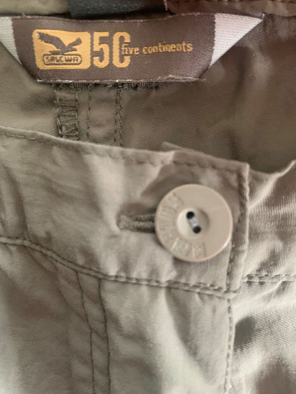 Salewa Pantalons: Damen-Freizeithose (Salewa) Gr.40 – D'occasion à Azmoos par Verwir64