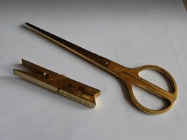 SCHERE SOLINGEN, 1 KLAMMER MESSING aus 80 JAHRE  NEUWERTIG