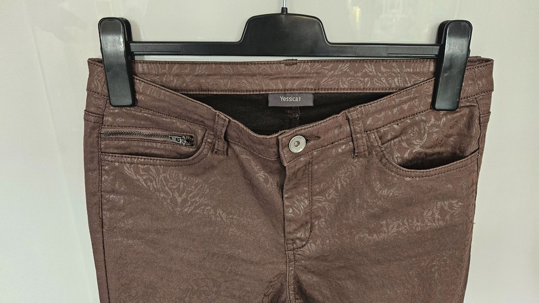 C&A Jeans: Braune Damenjeans Gr. 38, Stretch Musterdruck – Usato da Gossau ZH venduto da fashiontwo 2