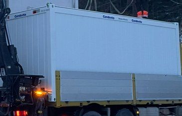Contenitori edile: Bürocontainer isoliert mit Radiator und Stromanschlüssen – Nuovo (secondo la descrizione) da Flims Dorf venduto da inf_dj8q 4