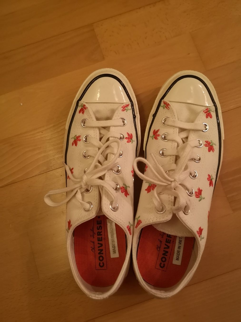 Converse Scarpe da donna: Converse All Stars, Blumenmuster - Top Zustand – Nuovo (secondo la descrizione) da Greifensee venduto da efr_rvm5 2