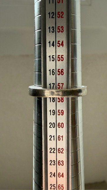 Bagues: Gebrauchter Ring aus 925er Silber mit rotem Stein – D'occasion à Osco par Electric_Elsie 4