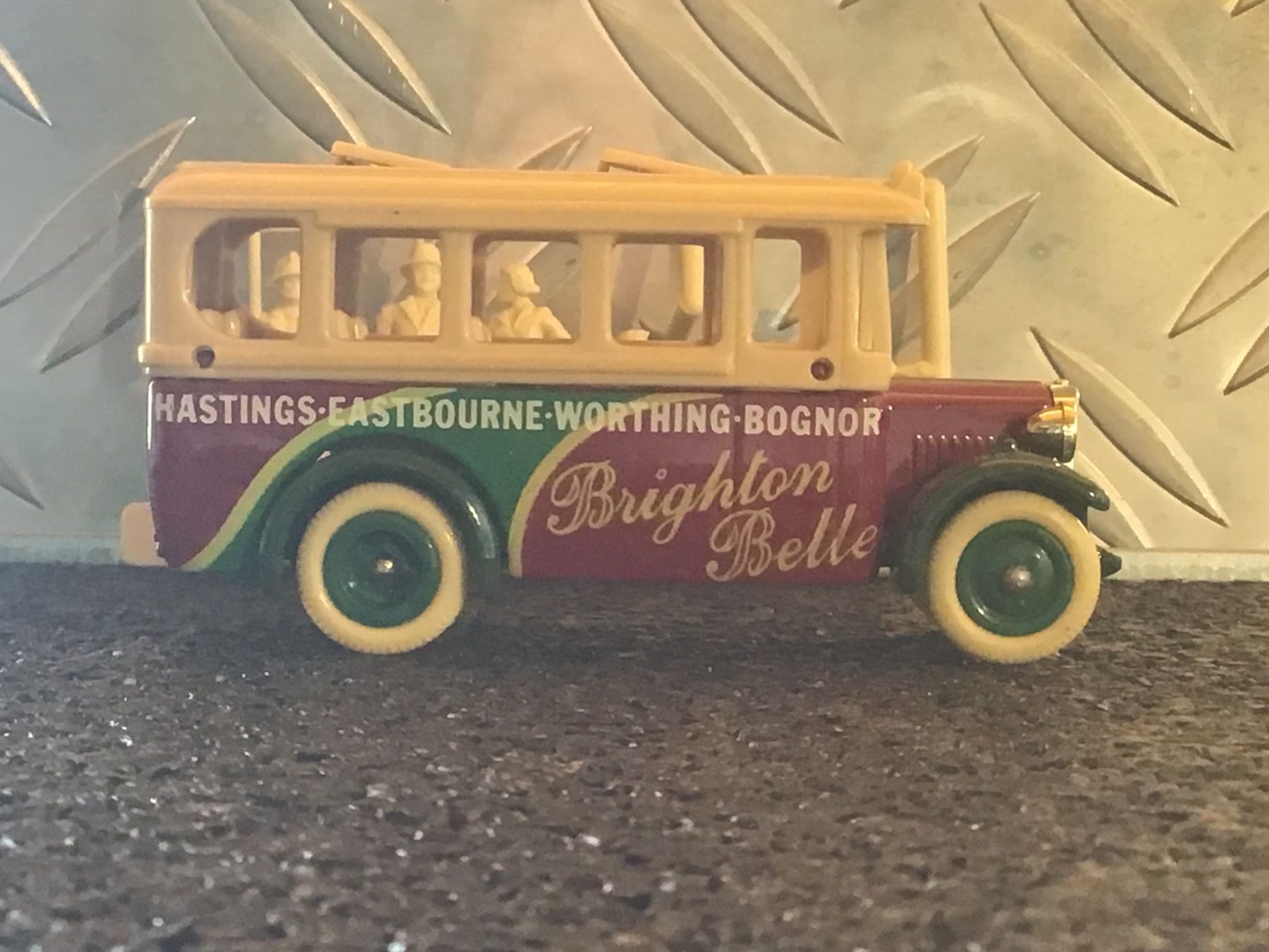 Kit di modellismo & Modellini statici: MODEL HASTINGS -EASTBOURNE -WORTHING-BOGNOR BRIGHTON BELLE – Usato da Männedorf venduto da Spezial-Modelle 2