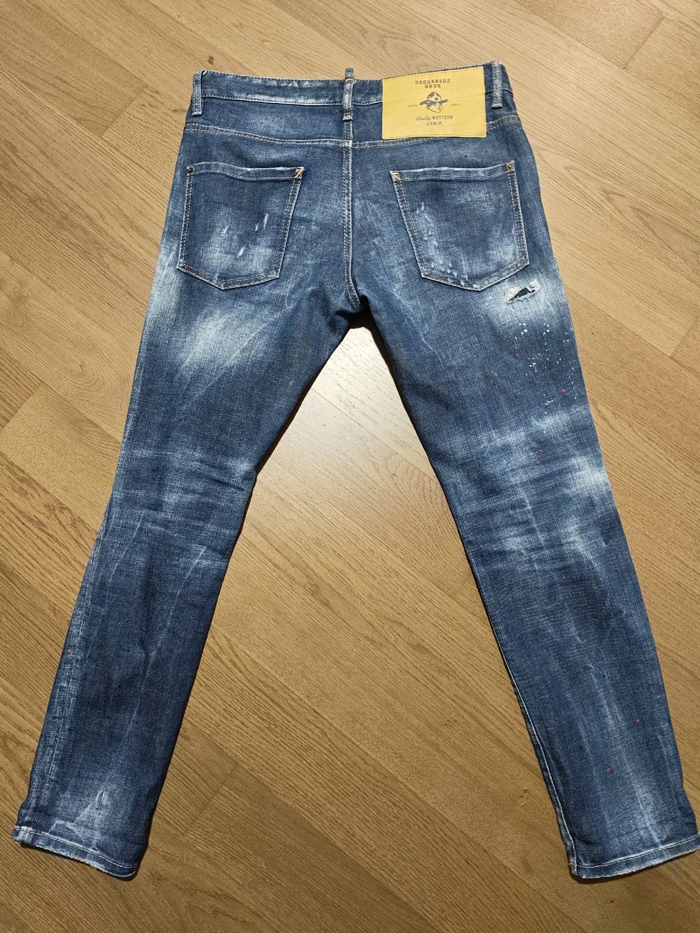 Dsquared2 Jeans: Dsquared2 Jeans Gr. 46 Top! – Usato da Seon venduto da chf_g29b 4
