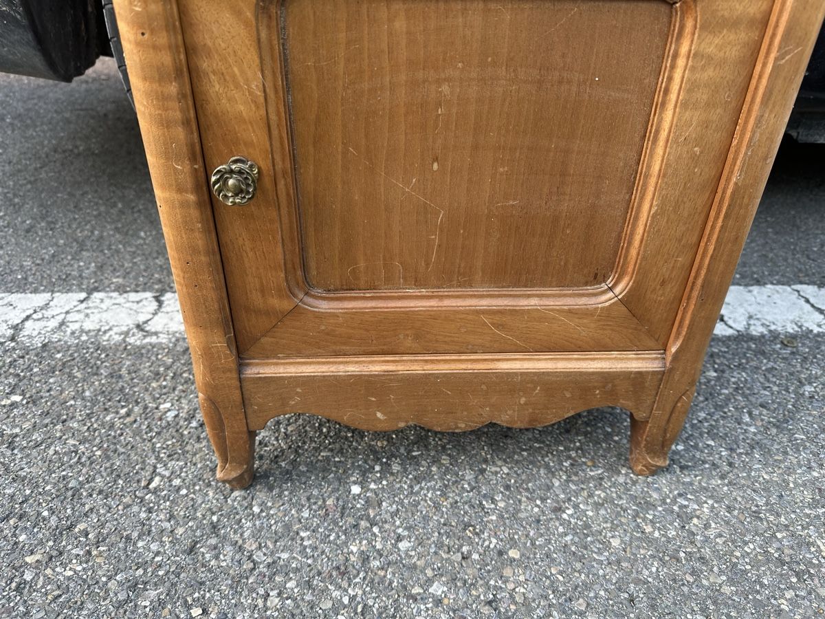 Tables de nuit: Nachttisch Kommode antik holz  – D'occasion à Uster par bek_v2ct 5