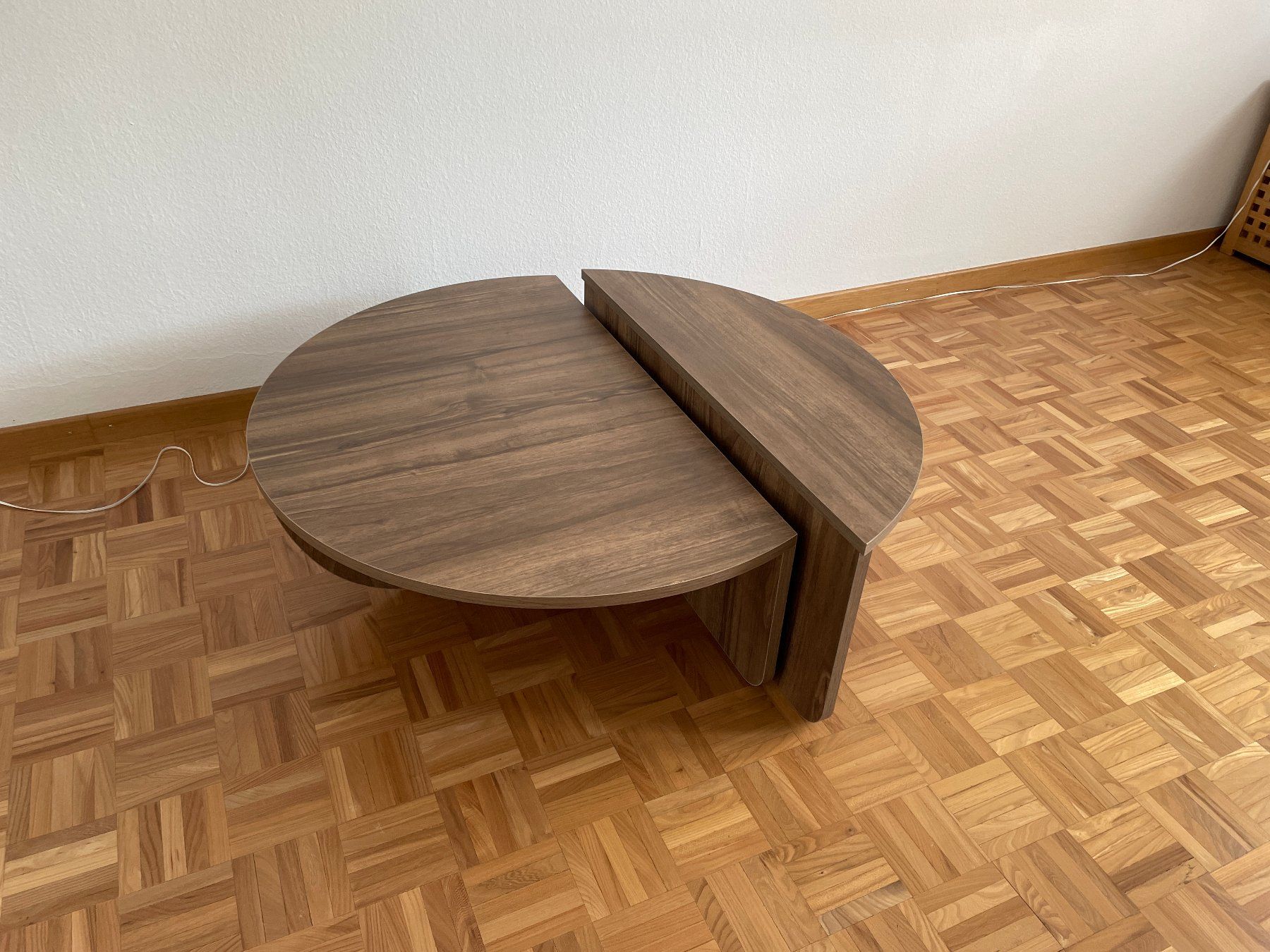 Tische: Dunkelbrauner, "halbierter" Couchtisch – Gebraucht aus Frauenfeld von -blubber-