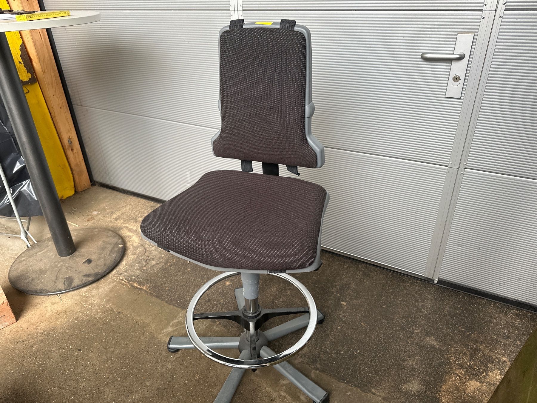 Stühle: neuer Arbeitsstuhl COUNTER Sintec, Gleiter, anthrazit – Neu (gemäss Beschreibung) aus Necker von liq24 2