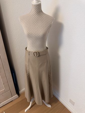 Kunstlederrock beige Zara Gr. 36