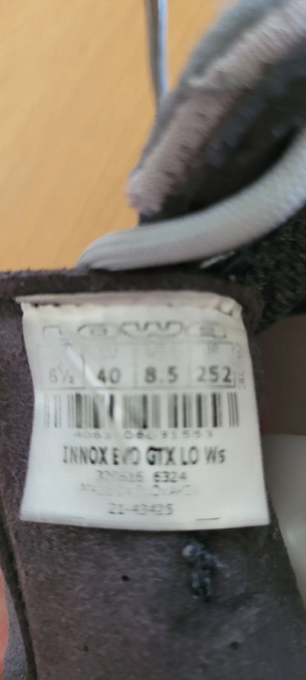 Lowa Chaussures femmes: Lowa Trekkingschuhe Gr. 6.5 – D'occasion à Feusisberg par Pingui55 5