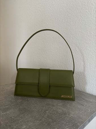 Jacquemus, olivgrün, neuwertig!