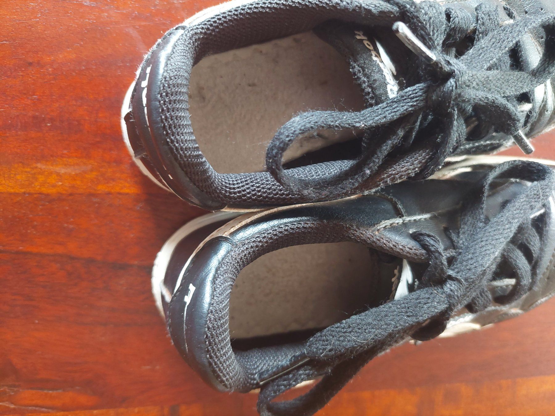 Reebok Scarpe per ragazzi: Reebok Turnschuhe / Halbschuhe / Snickers Grösse 31 – Usato da Beckenried venduto da Havacola 4