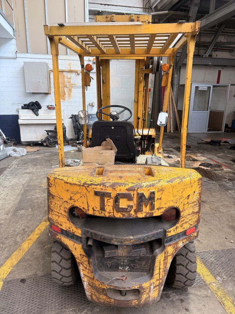 TCM Gabelstapler & Hubwagen: STAPLER.  T C M TOYOTA  – Gebraucht aus Bern von sar_jg9t 2