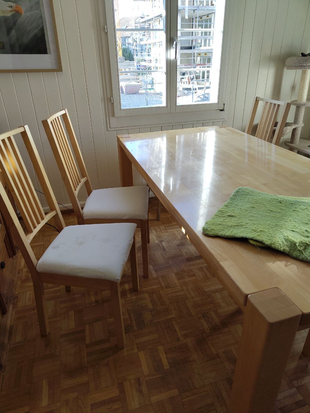 Tables: Holztisch mir Stühlen  – D'occasion à Ruswil par kar_9fsy 1