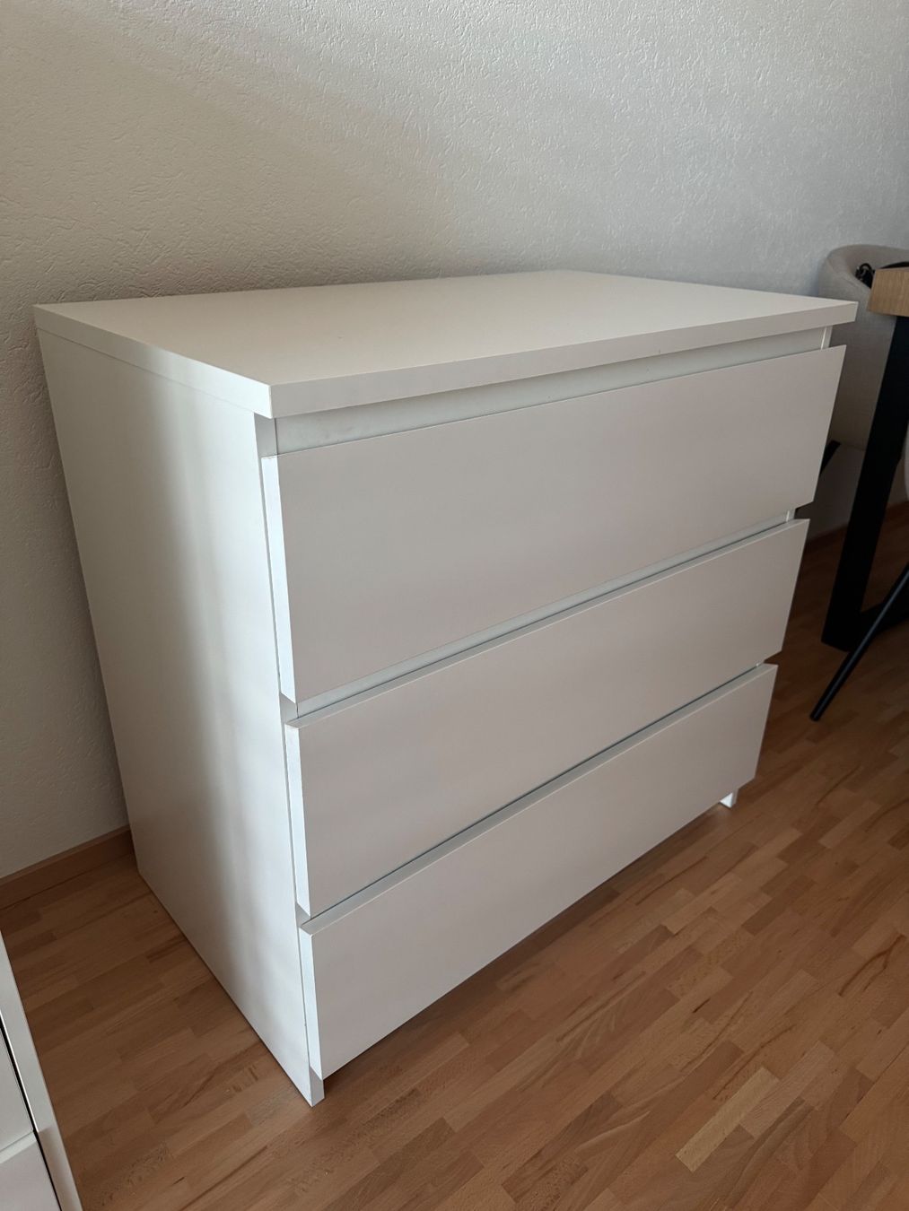Ikea Commodes: IKEA MALM Kommode mit 3 Schubladen – D'occasion à Wetzikon ZH par ana_ana 1